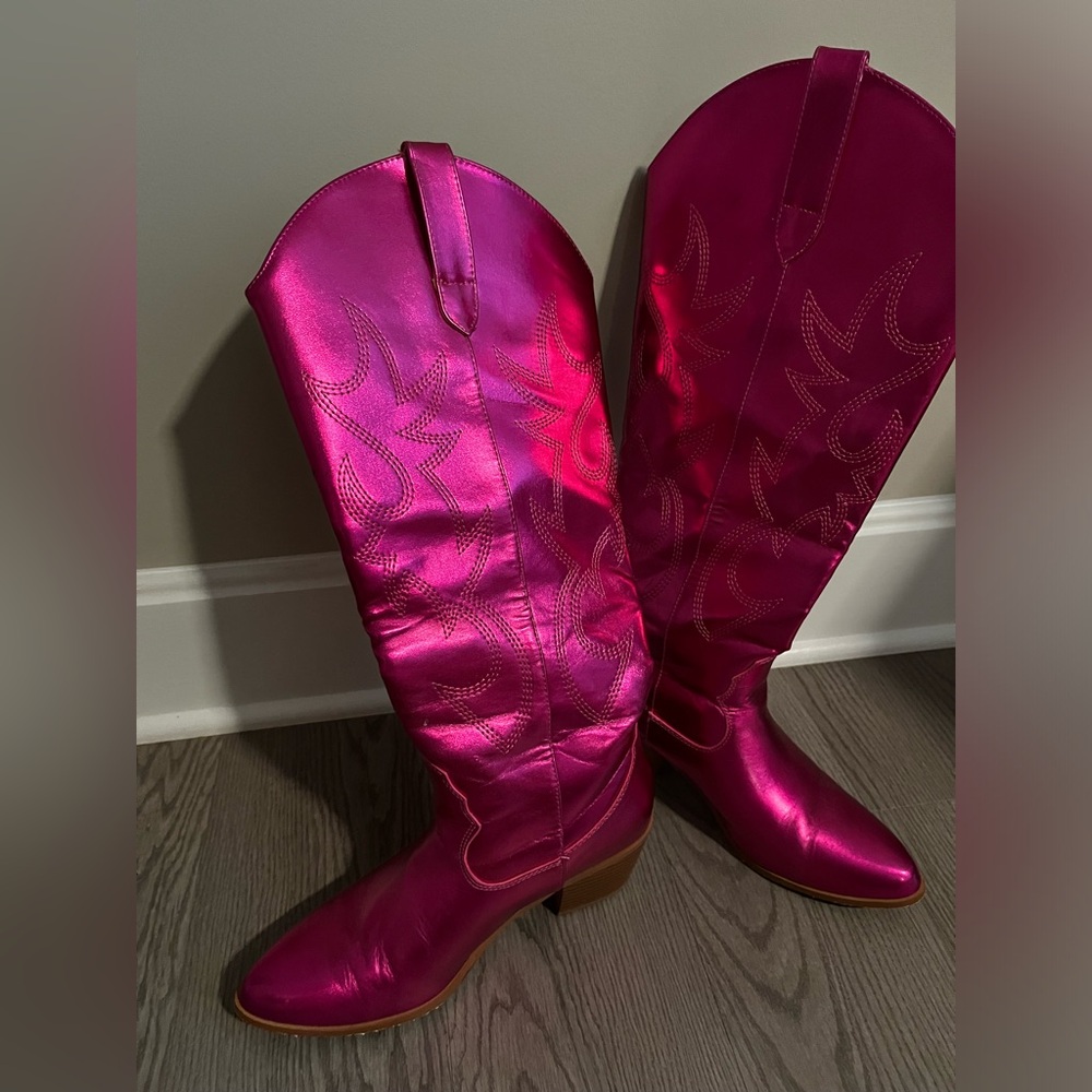 Size 7 fuscia cowboy boots- worn once